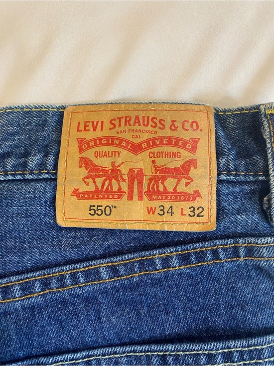 Levi's Other - Levi’s Men’s “550” jeans size 34x 32. Like new!